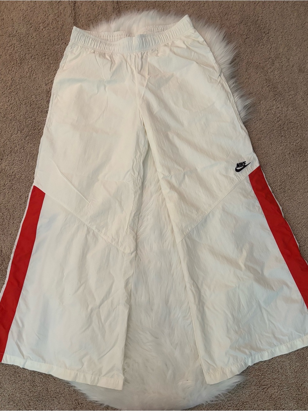 Nike Wide Leg/Palazzo Windbreaker Pants Size M
